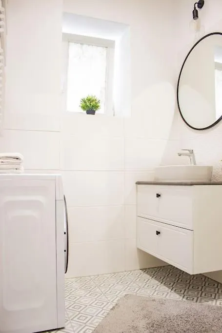 Spacious Apartment With 3 Meter Ceilings, Powisle, The Old Town Warszawa